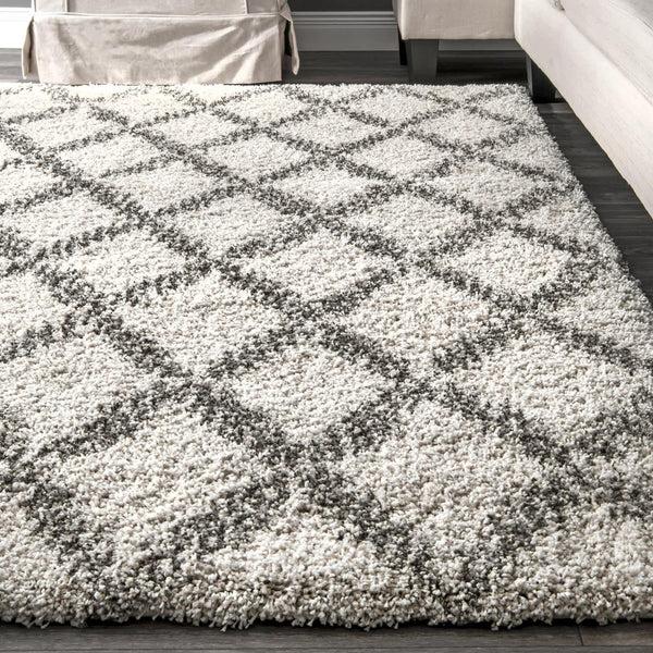 Nuloom Sharika Lattice Shaggy Area Rug Ivory
