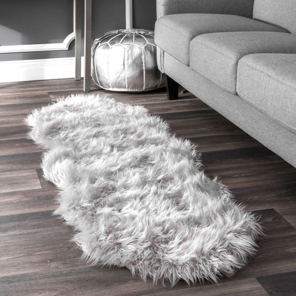 Nuloom Terrell Solid Faux Sheepskin White