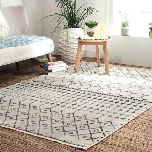 Nuloom Vintage Kristi Moroccan Fringe Rug Beige