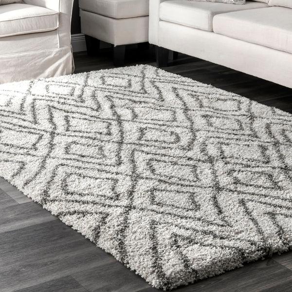Nuloom Willette Diamond Shaggy Area Rug Ivory