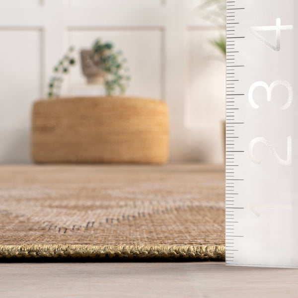 Nuloom Olive Classic Geometric Machine Washable Area Rug Sand