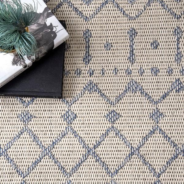 Nuloom Reina Modern Trellis Indoor/Outdoor Area Rug Light Grey