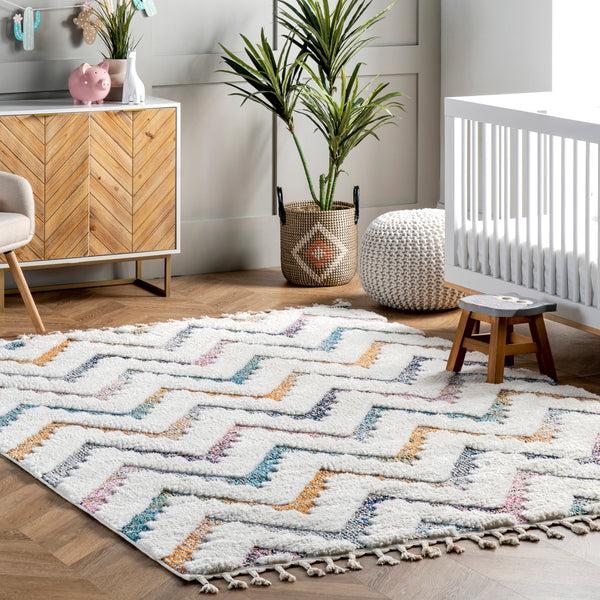 Nuloom Rumi High-Low Chevron Kids Tassel Area Rug Ivory