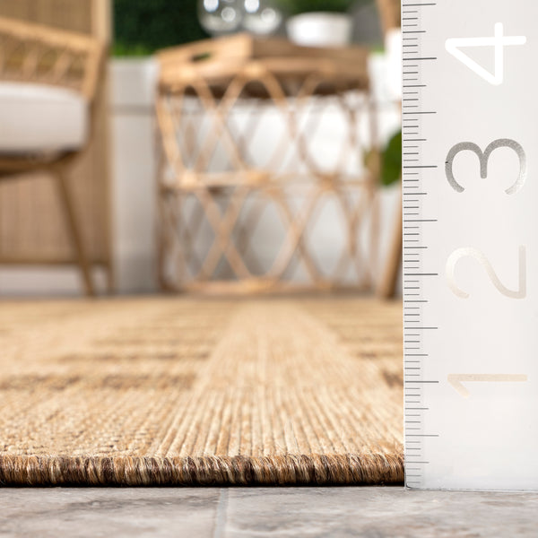 Nuloom Sandee Casual Plaid Indoor/Outdoor Area Rug Beige