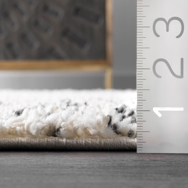 Nuloom Scarlette Shattered Diamonds Area Rug Off White