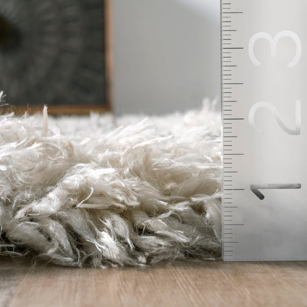 Nuloom Tamra Geometric Cozy Soft & Fluffy Shag Area Rug Beige