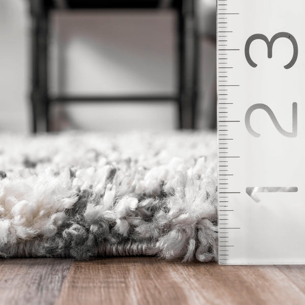 Nuloom Yani Soft & Cozy Diamond Shag Tassel Area Rug Blue