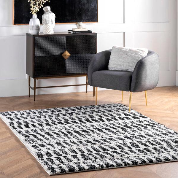 Nuloom Zoey Distressed Dash Shag Area Rug Black And White