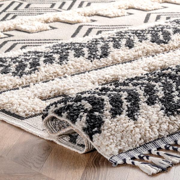 Nuloom Zuri Shaggy Banded Tribal Area Rug Light Grey