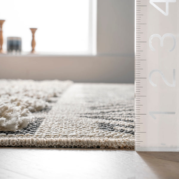 Nuloom Zuri Shaggy Banded Tribal Area Rug Light Grey