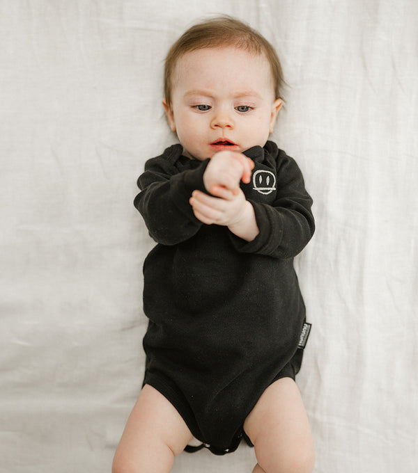 Nununu Nununu Essential Onesie Black