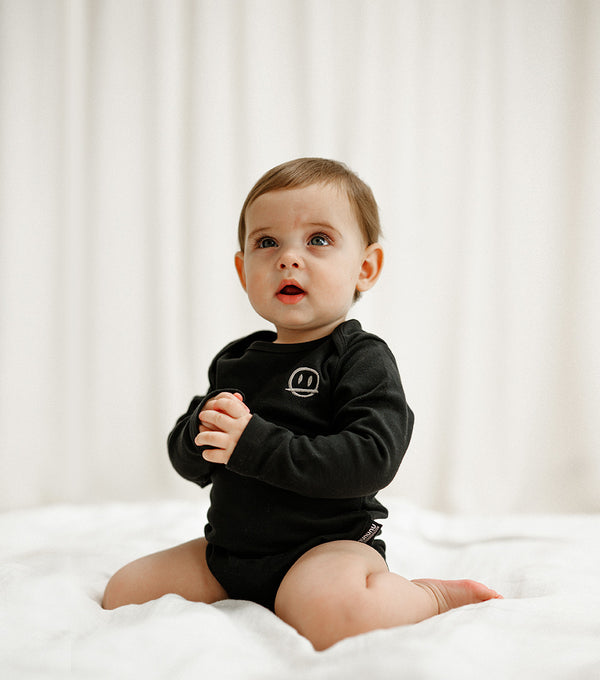 Nununu Nununu Essential Onesie Black