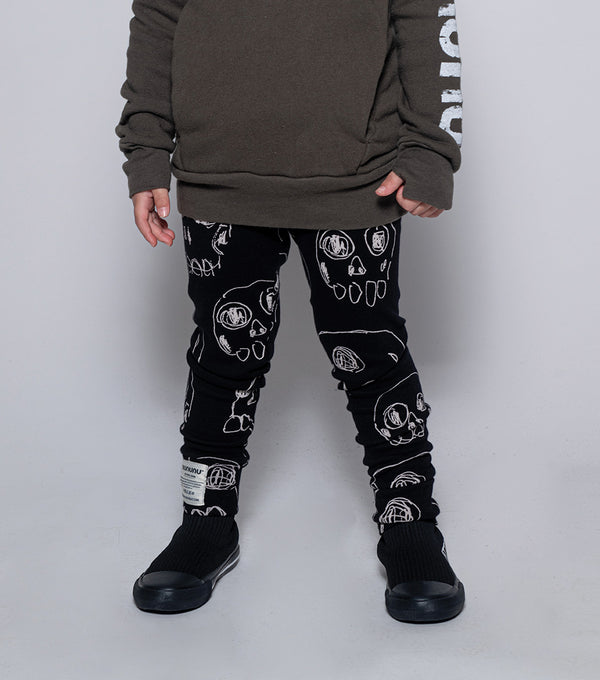 Nununu Scribbled Skulls Leggings Hot Pink