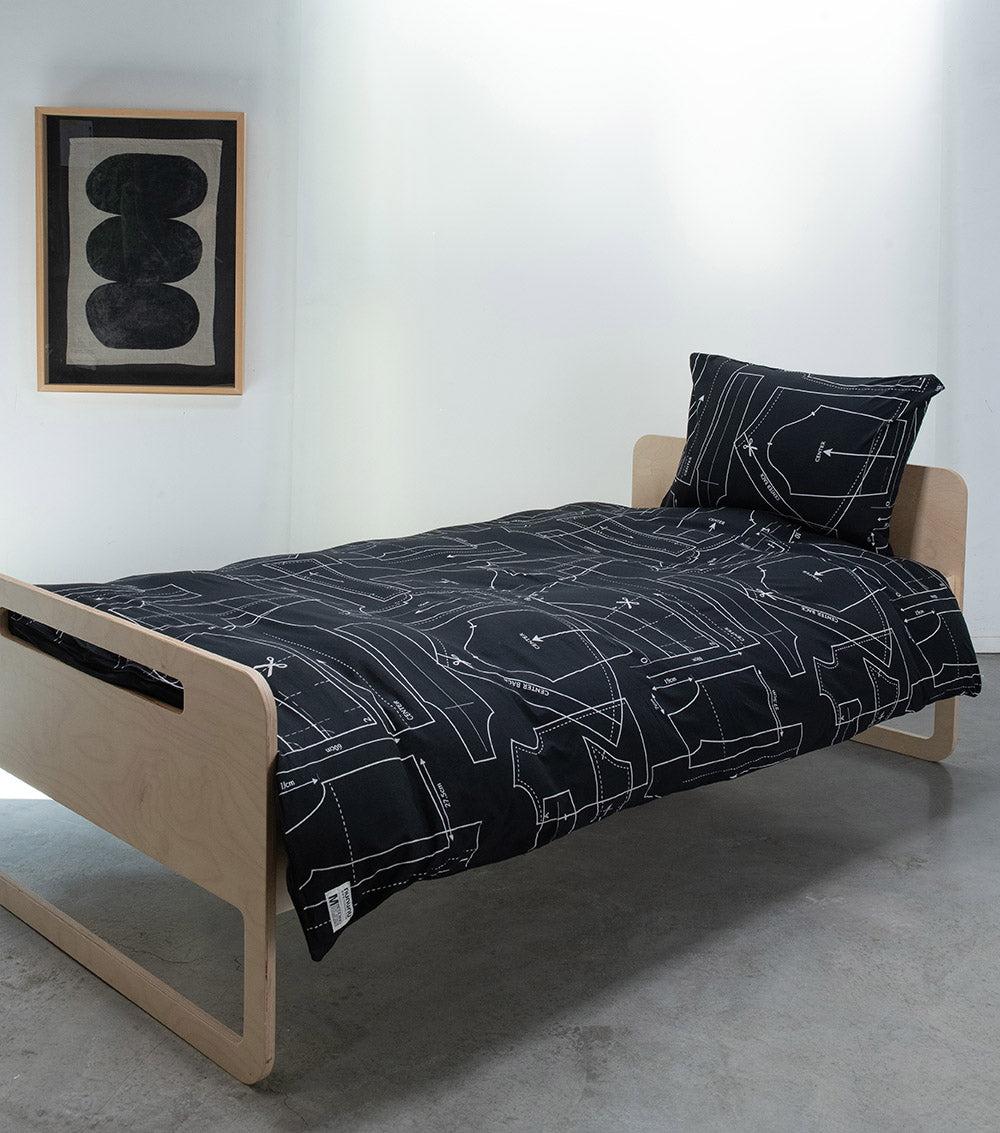 nununu sewing pattern bedding set black