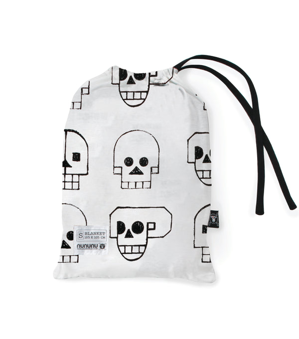 Nununu Skull Robot Blanket White