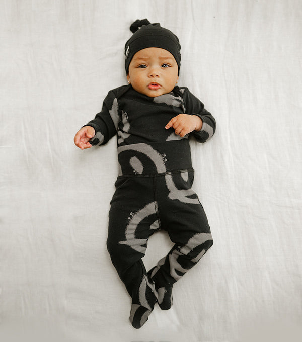 Nununu Smile Onesie Black