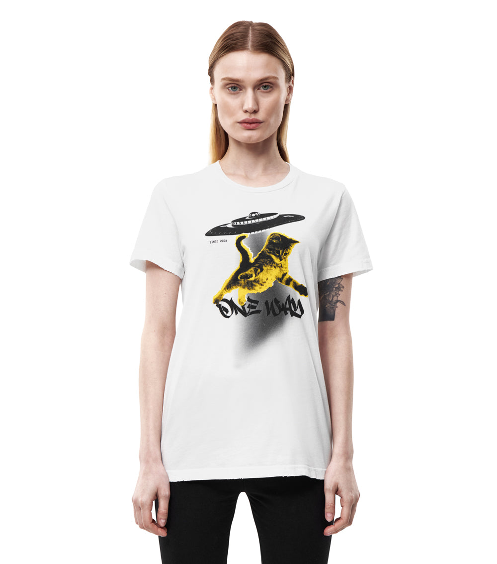 nununu women's kitty tour t-shirt white