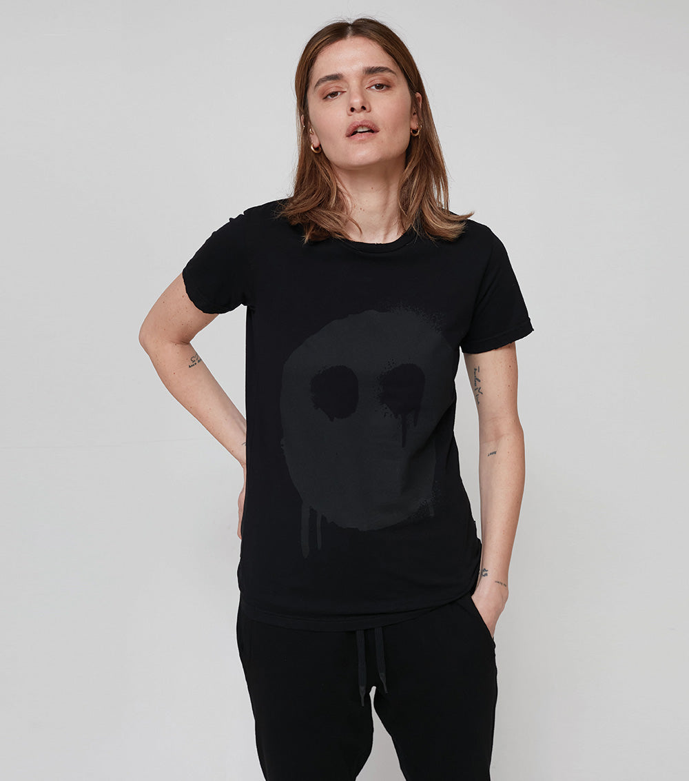 nununu women's melting mask t-shirt