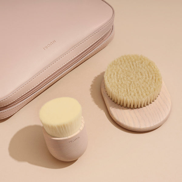 Nuori CARESSING FACIAL BRUSH
