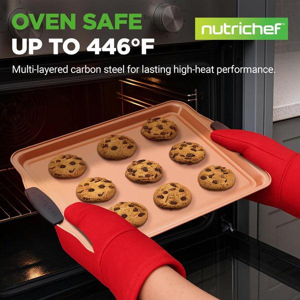 Nutrichef 3-Piece Nonstick Bakeware Set - Flexible Carbon Steel Silicone Handles