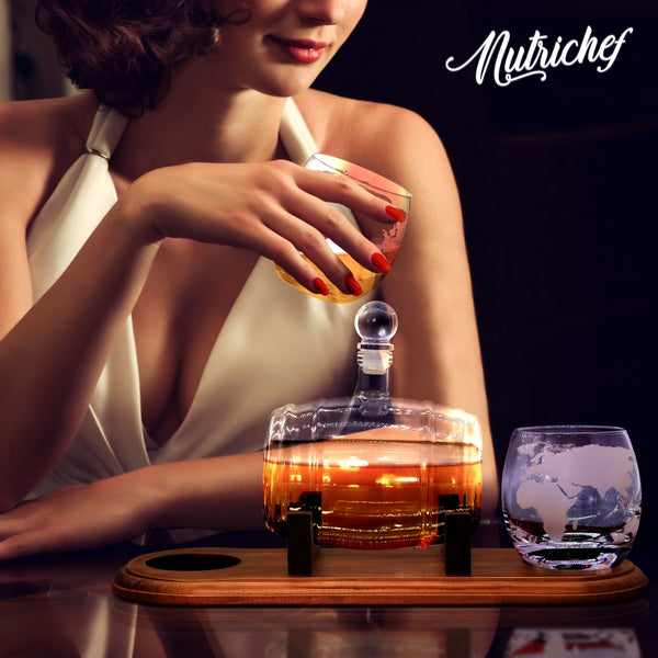 Nutrichef Glass Whiskey Decanter Set - Enhances Flavor - 750ml Barrel Design