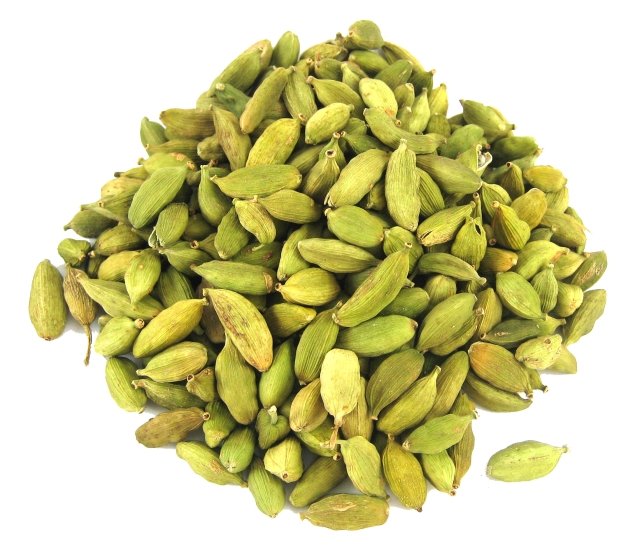 nuts Cardamom Pods