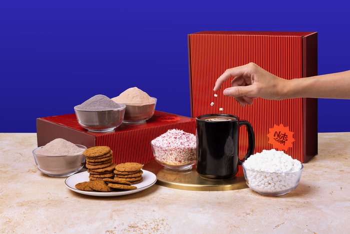 nuts Deluxe Hot Cocoa Gift Set