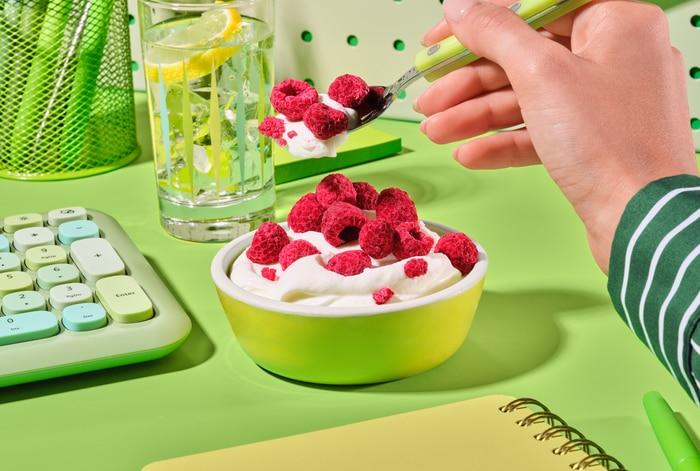 Nuts Freeze-Dried Raspberries