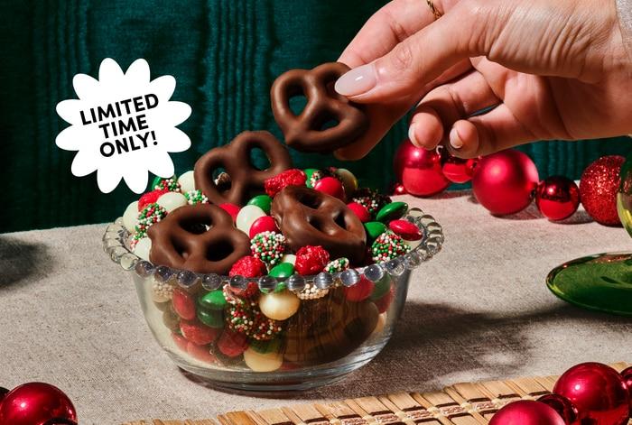 Nuts Holly Jolly Jingle Mix