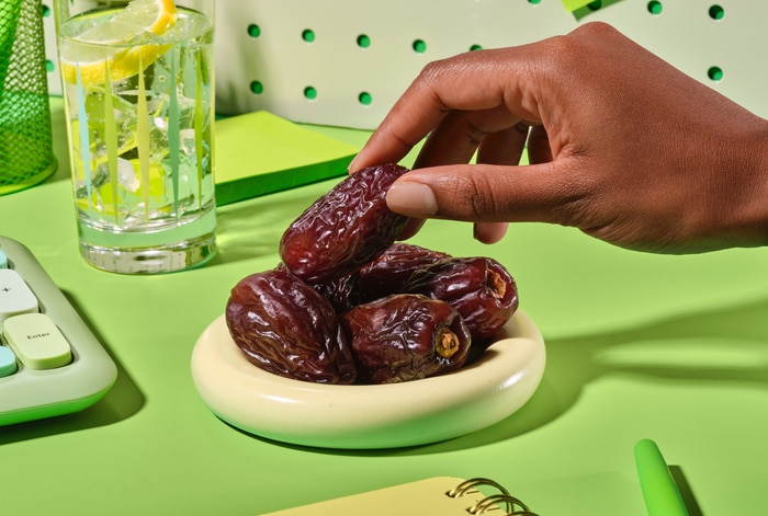 Nuts Jumbo Medjool Dates