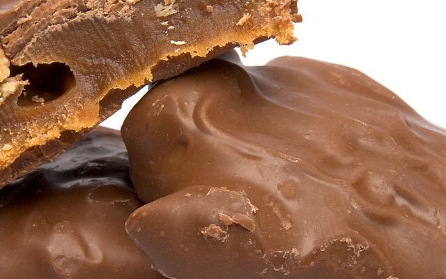 Nuts Milk Chocolate Almond Clusters