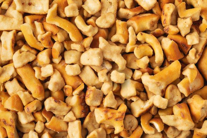 Nuts Smoky Bacon Cheddar Pretzel Pieces