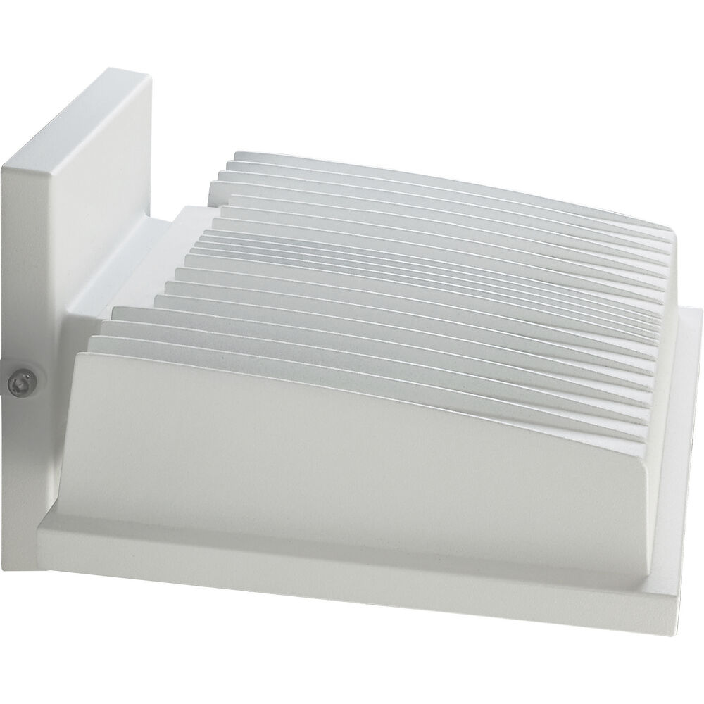 Nuvo Lighting Brentwood Outdoor Wall Mount