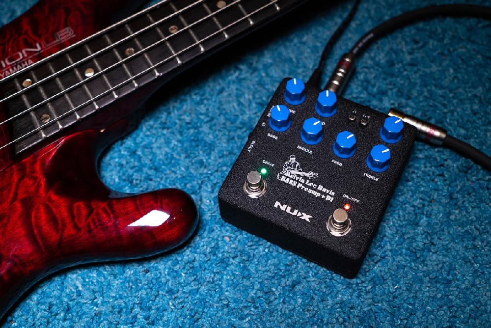 Nux MLD Bass Preamp + DI Melvin Lee Davis Signature Bass Preamp + DI