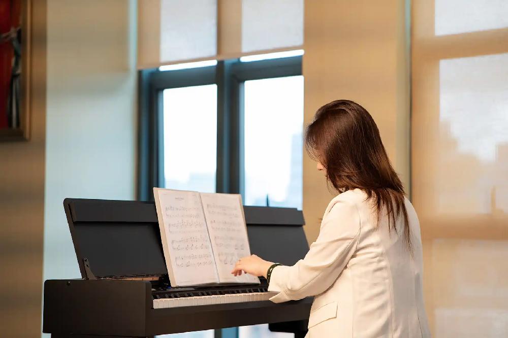 Nux NCK-330 Digital Piano