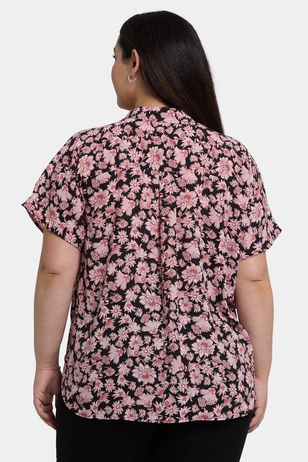 nydj Becky Short Sleeved Blouse In Plus Size
