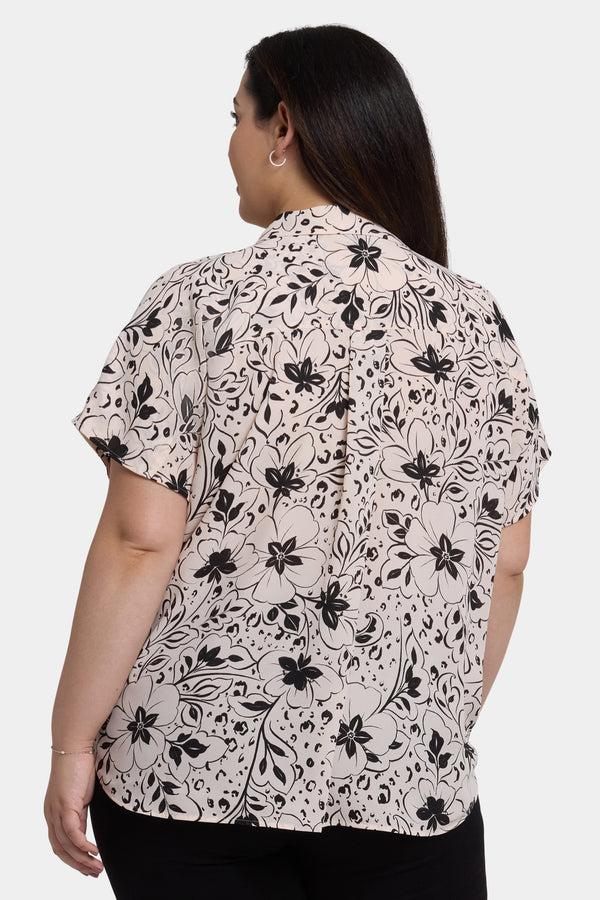 nydj Becky Short Sleeved Blouse In Plus Size