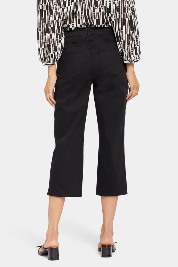 nydj Joni Relaxed Capri Jeans In Petite