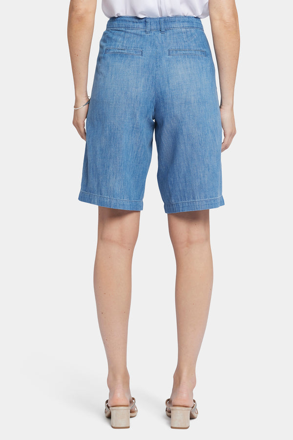 nydj Relaxed Denim Bermuda Shorts In Petite