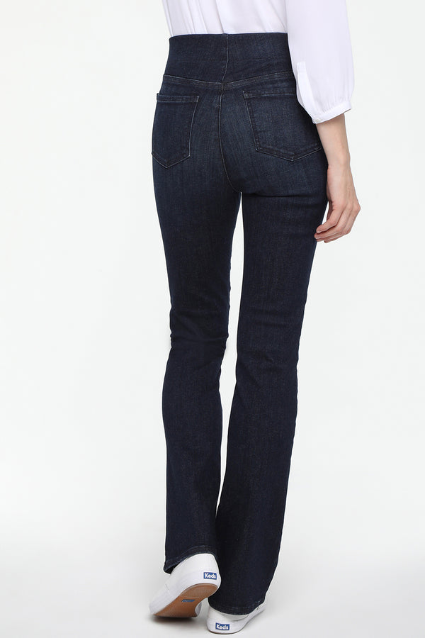 nydj Slim Bootcut Pull-On Jeans In Petite