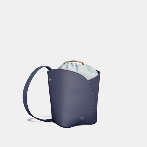 Object Particolare Milano VITTI COULISSE AZZURRA