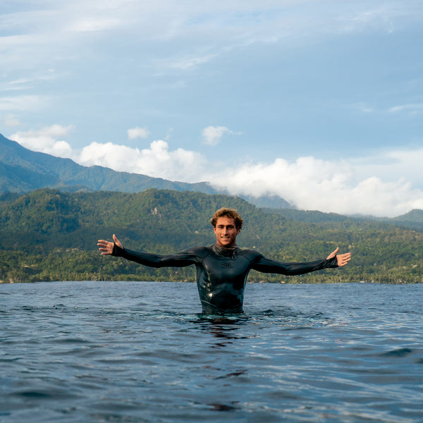 Ocean & Earth Mens Tropic Hooded Long Sleeve Rash Shirt