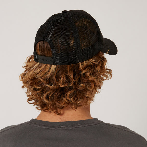 Ocean & Earth Black Jack Cap