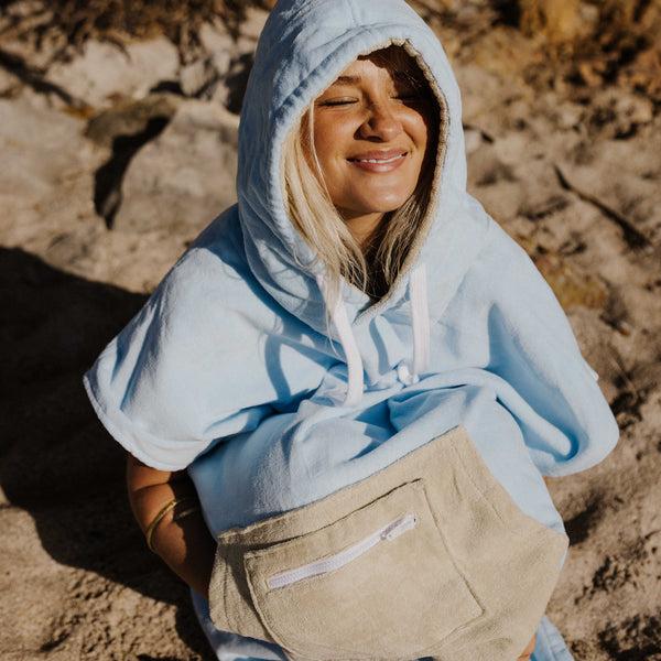 ocean & earth Ladies Daydream Hooded Poncho