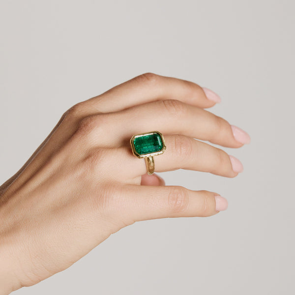 Octavia Elizabeth Mirage Ring - Emerald