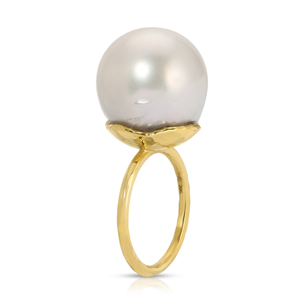 octavia elizabeth White Pearl Orb Ring