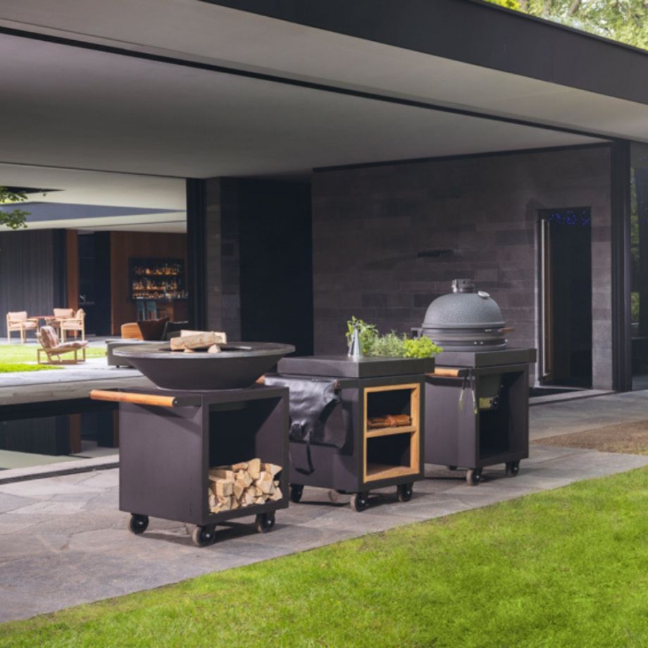 Ofyr OFYR Kamado Table Black 65 PRO Concrete The Bastard