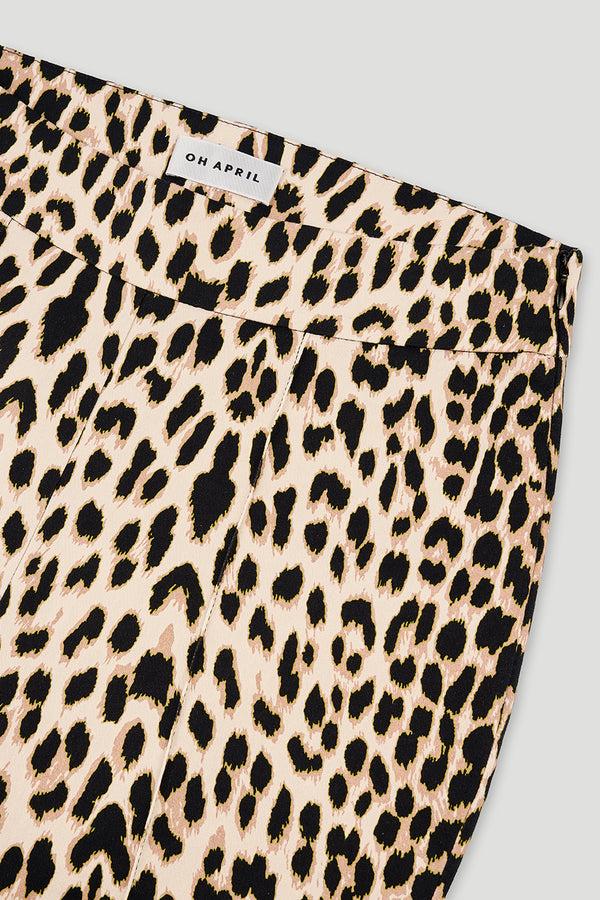 Oh April Clove Capri Pants Leo