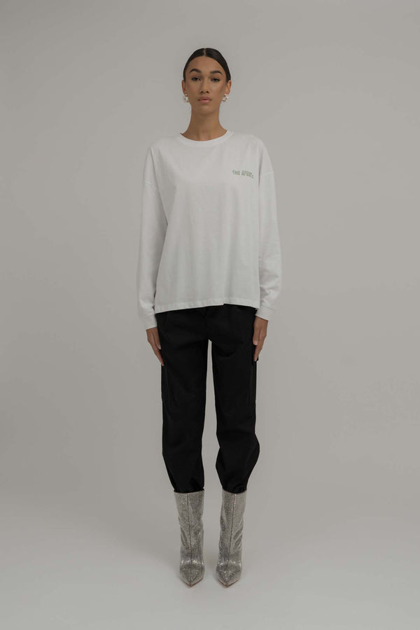 Oh April Longsleeve Distance Call White