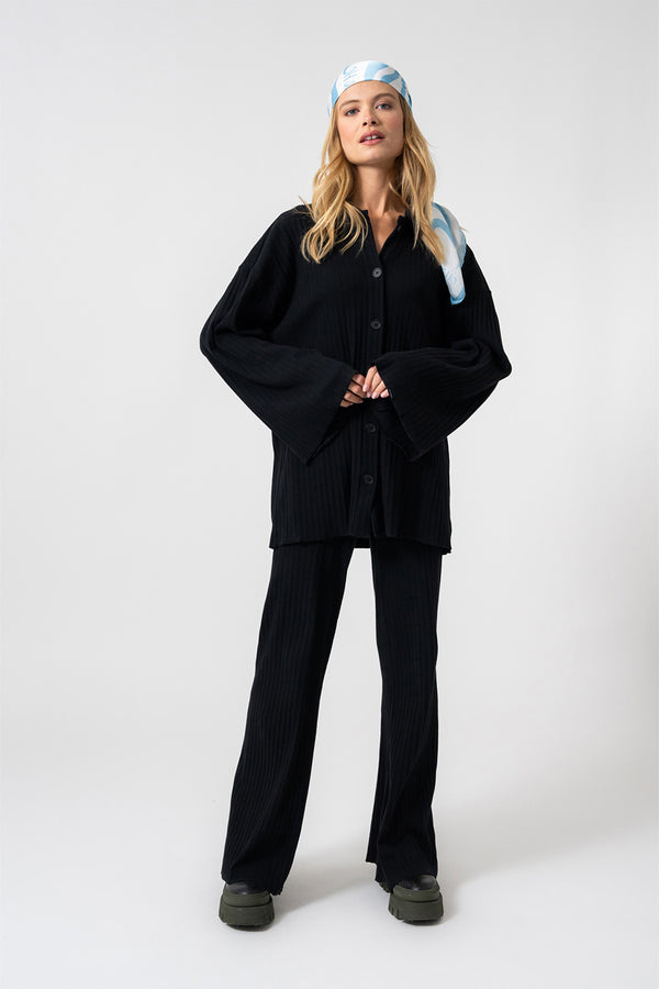 Oh April Lyle Flared Pants Black